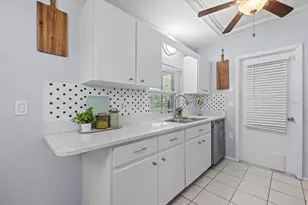 4305 Chinaberry Circle, Bradenton, FL 34208 - Photo 5