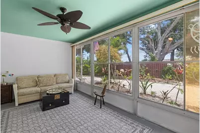 4305 Chinaberry Circle, Bradenton, FL 34208 - Photo 15