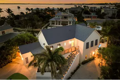 511 59th Street, Bradenton Beach, FL 34217 - Photo 11