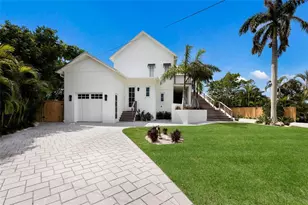 511 59th St, Bradenton Beach, FL 34217 - Photo 35