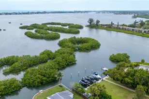 1630 Assisi Dr, Sarasota, FL 34231 - Photo 41