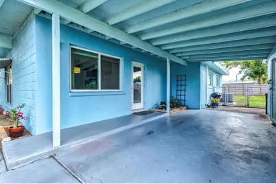 2504 N Radcliffe Place, Bradenton, FL 34207 - Photo 5