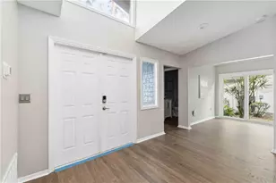 7795 Pine Trace, Sarasota, FL 34243 - Photo 5
