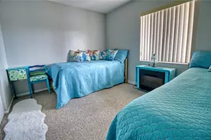 3658 Lake Bayshore Dr, Bradenton, FL 34205 - Photo 27