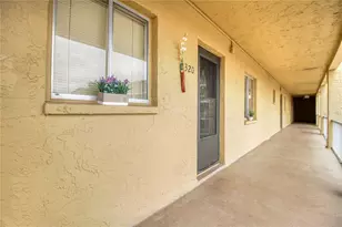 3658 Lake Bayshore Dr, Bradenton, FL 34205 - Photo 1