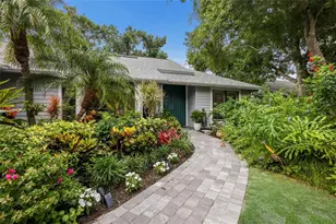 851 Faulkwood Ct, Sarasota, FL 34232 - Photo 3