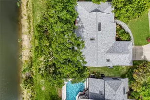 851 Faulkwood Ct, Sarasota, FL 34232 - Photo 43