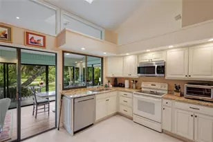 851 Faulkwood Ct, Sarasota, FL 34232 - Photo 9