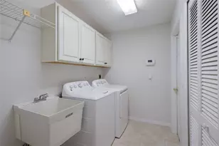851 Faulkwood Ct, Sarasota, FL 34232 - Photo 31