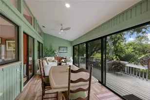 851 Faulkwood Ct, Sarasota, FL 34232 - Photo 25