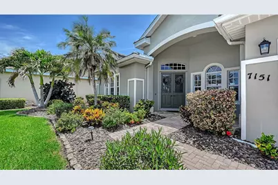 7151 Wainscott Court, Sarasota, FL 34238 - Photo 5