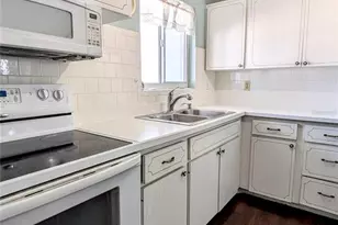 5922 Garden Ln, Bradenton, FL 34207 - Photo 3