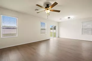 16443 Little Garden Dr, Wimauma, FL 33598 - Photo 11
