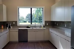 4252 MacKay Falls Terrace, Sarasota, FL 34243 - Photo 25