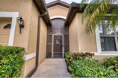4252 Mackay Falls Terrace, Sarasota, FL 34243 - Photo 3