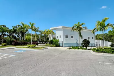 3092 Via Sienna Circle, Sarasota, FL 34243 - Photo 45