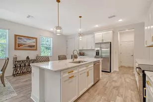 3092 Via Sienna Cir, Sarasota, FL 34243 - Photo 13