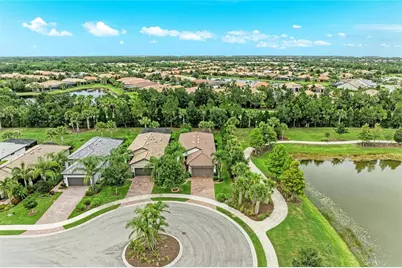 17002 Hampton Falls Terrace, Bradenton, FL 34202 - Photo 5