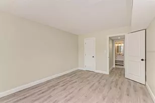 129 Tyler Dr, Sarasota, FL 34236 - Photo 9