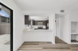 4001 Beneva Rd, Sarasota, FL 34233 - Photo 11