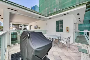 31 SE 5th St, Miami, FL 33131 - Photo 65