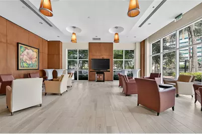 31 SE 5th Street #203, Miami, FL 33131 - Photo 33