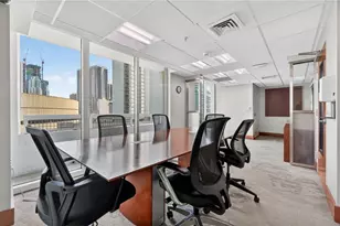 31 SE 5th St, Miami, FL 33131 - Photo 59