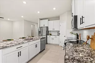 157 Bright Ibis Ave, Apollo Beach, FL 33572 - Photo 7