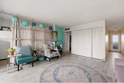 33 S Gulfstream Avenue #404, Sarasota, FL 34236 - Photo 5