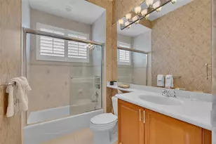 1541 Caribbean Dr, Sarasota, FL 34231 - Photo 91