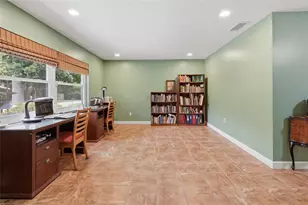 3036 Hyde Park St, Sarasota, FL 34239 - Photo 3