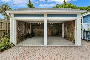 206 20th St W, Bradenton, FL 34205 - Photo 27