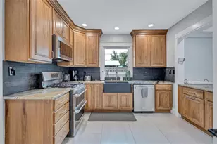 206 20th St W, Bradenton, FL 34205 - Photo 41