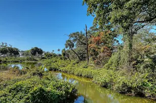 1268 11th St, Sarasota, FL 34236 - Photo 63