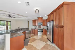 5624 Aaron Ct, Sarasota, FL 34232 - Photo 13