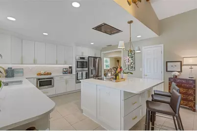 5679 Country Lakes Drive #7, Sarasota, FL 34243 - Photo 23