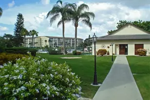 3963 Lake Bayshore Dr, Bradenton, FL 34205 - Photo 25