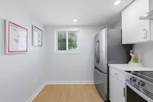 995 La Guna Dr, Venice, FL 34285 - Photo 23