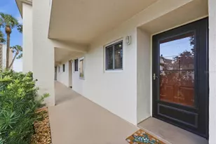 995 La Guna Dr, Venice, FL 34285 - Photo 9