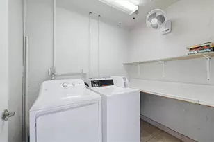995 La Guna Dr, Venice, FL 34285 - Photo 37