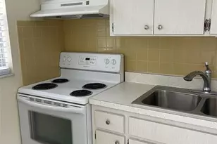 2739 Nassau St, Sarasota, FL 34231 - Photo 7