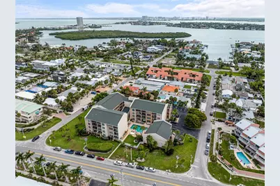 845 Benjamin Franklin Drive #402, Sarasota, FL 34236 - Photo 27