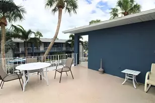 3001 Bee Ridge Rd, Sarasota, FL 34239 - Photo 19