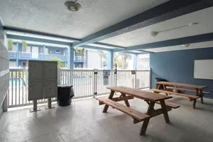 3001 Bee Ridge Rd, Sarasota, FL 34239 - Photo 19