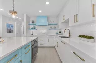 1750 Benjamin Franklin Dr, Sarasota, FL 34236 - Photo 15