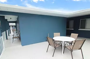 3001 Bee Ridge Rd, Sarasota, FL 34239 - Photo 11