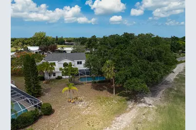 3215 Pine Valley Drive, Sarasota, FL 34239 - Photo 57