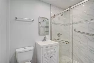 3215 Pine Valley Dr, Sarasota, FL 34239 - Photo 11