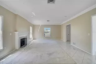3215 Pine Valley Dr, Sarasota, FL 34239 - Photo 21