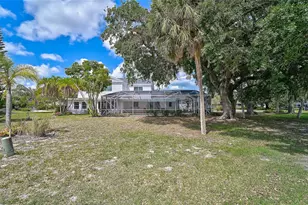 3215 Pine Valley Dr, Sarasota, FL 34239 - Photo 49